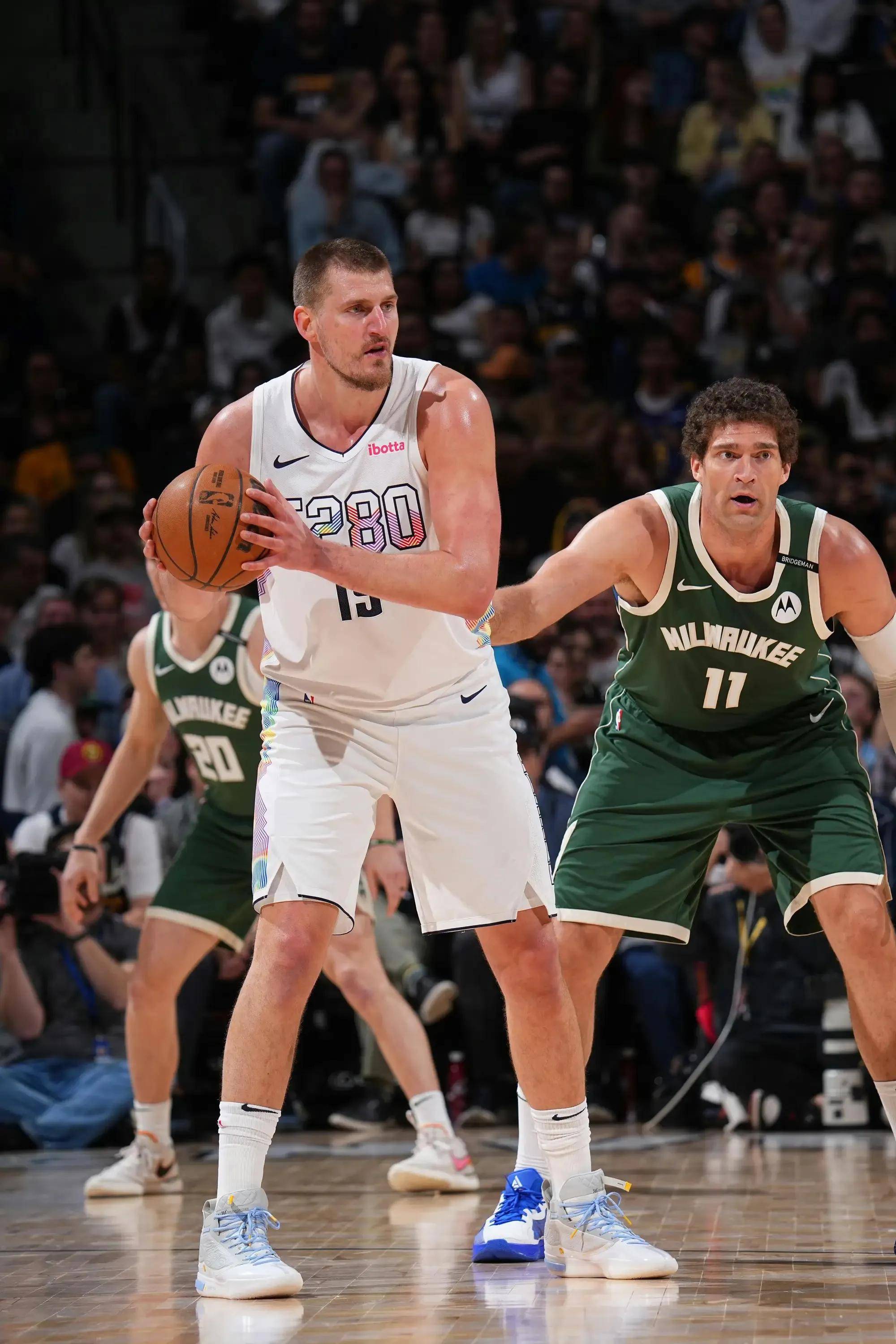 而蒂亚福在 而蒂亚福在