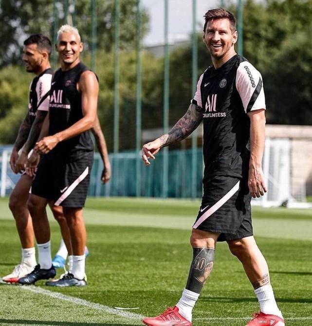 离开足球赛 离开足球赛