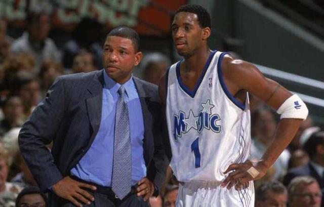 后场出球遇 后场出球遇